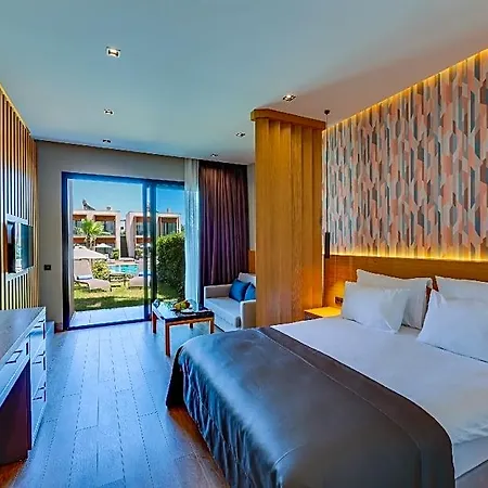Celeste Bella Luxury & 酒店 3*